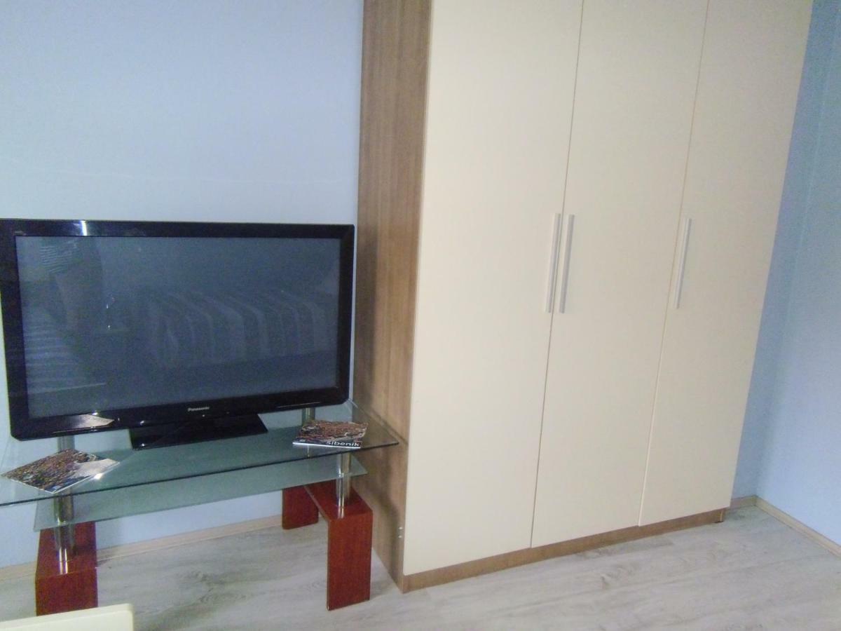 Appartement Apartman Sara à Šibenik Extérieur photo