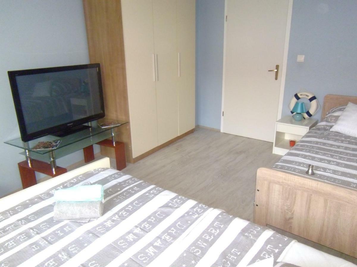 Appartement Apartman Sara à Šibenik Extérieur photo