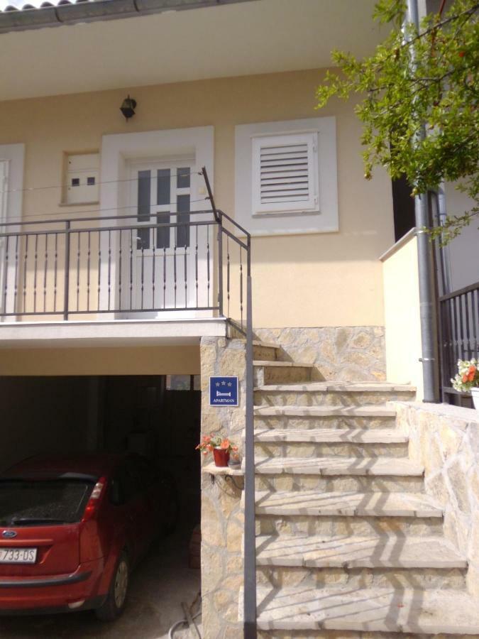 Appartement Apartman Sara à Šibenik Extérieur photo