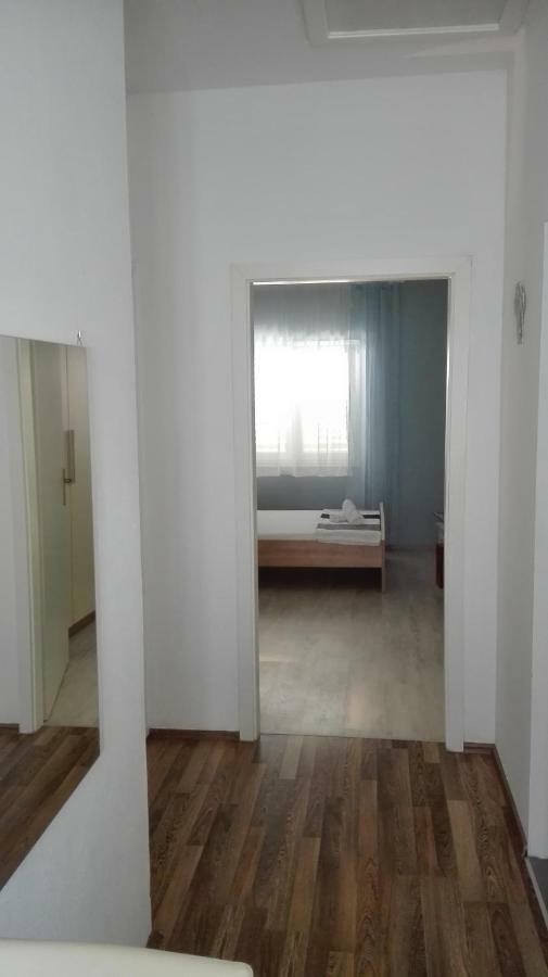 Appartement Apartman Sara à Šibenik Extérieur photo